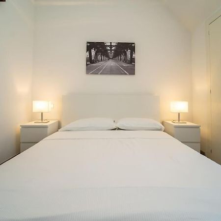 5 Giornate Apt Con Terrazzo E Garage Privato Milano Exteriör bild