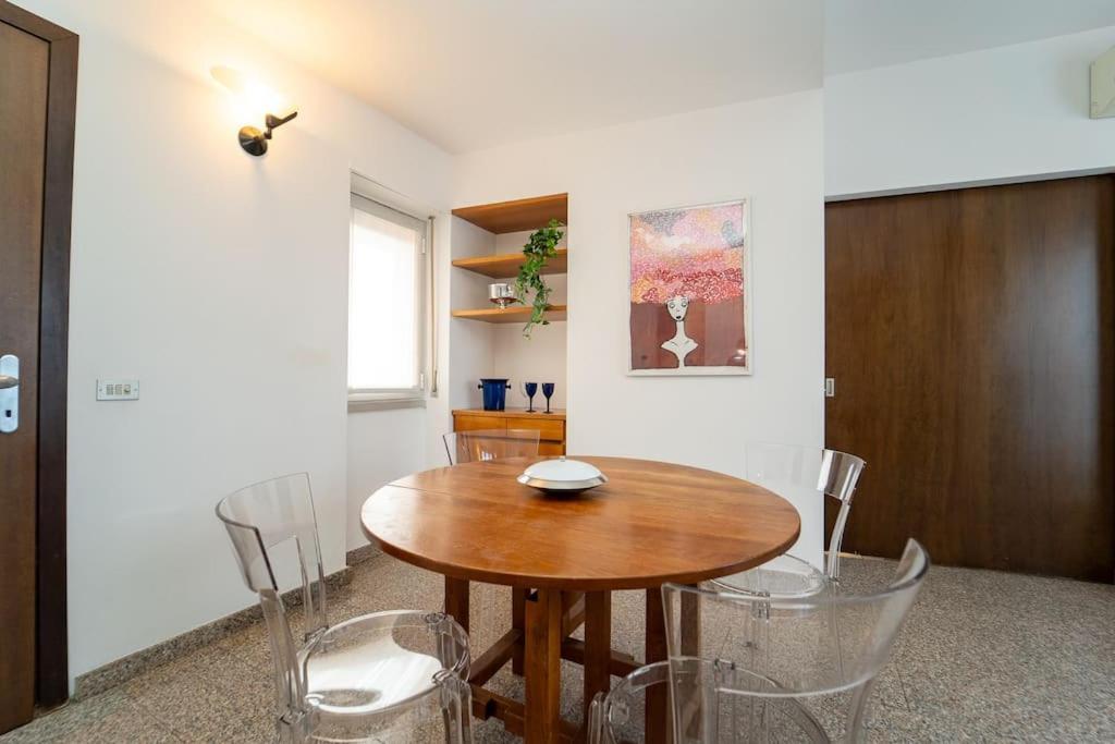5 Giornate Apt Con Terrazzo E Garage Privato Milano Exteriör bild